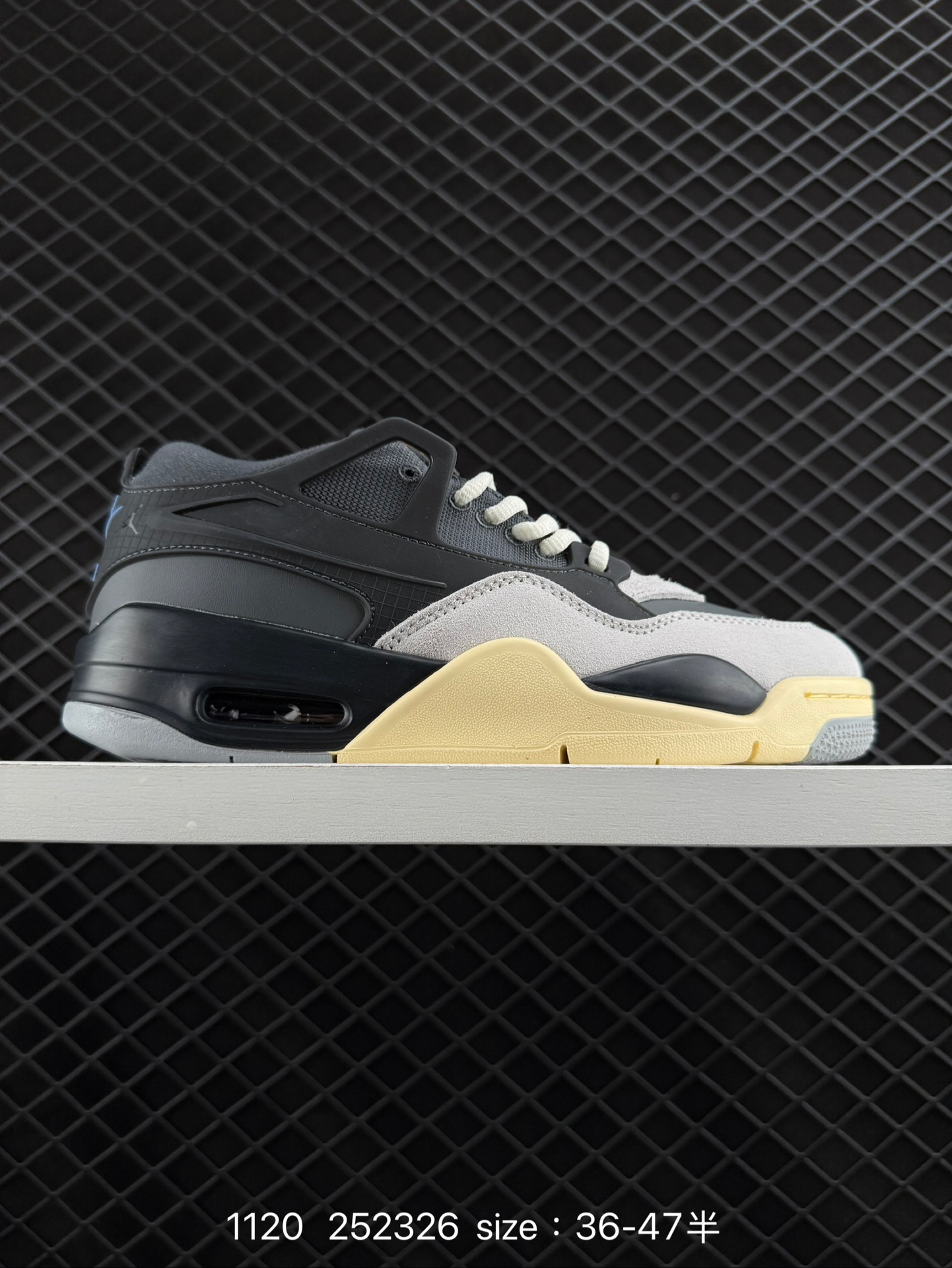 NK  Air Jordan 4 Retro RM